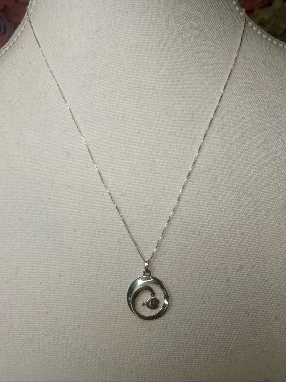 Disney/Pixar 925 Italy Sterling Silver Pendant & Necklace “Finding Nemo”